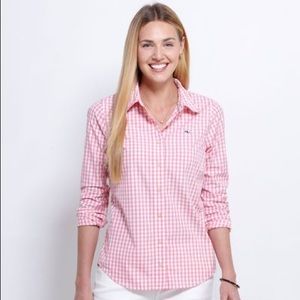 Vineyard Vines Pink gingham button up blouse